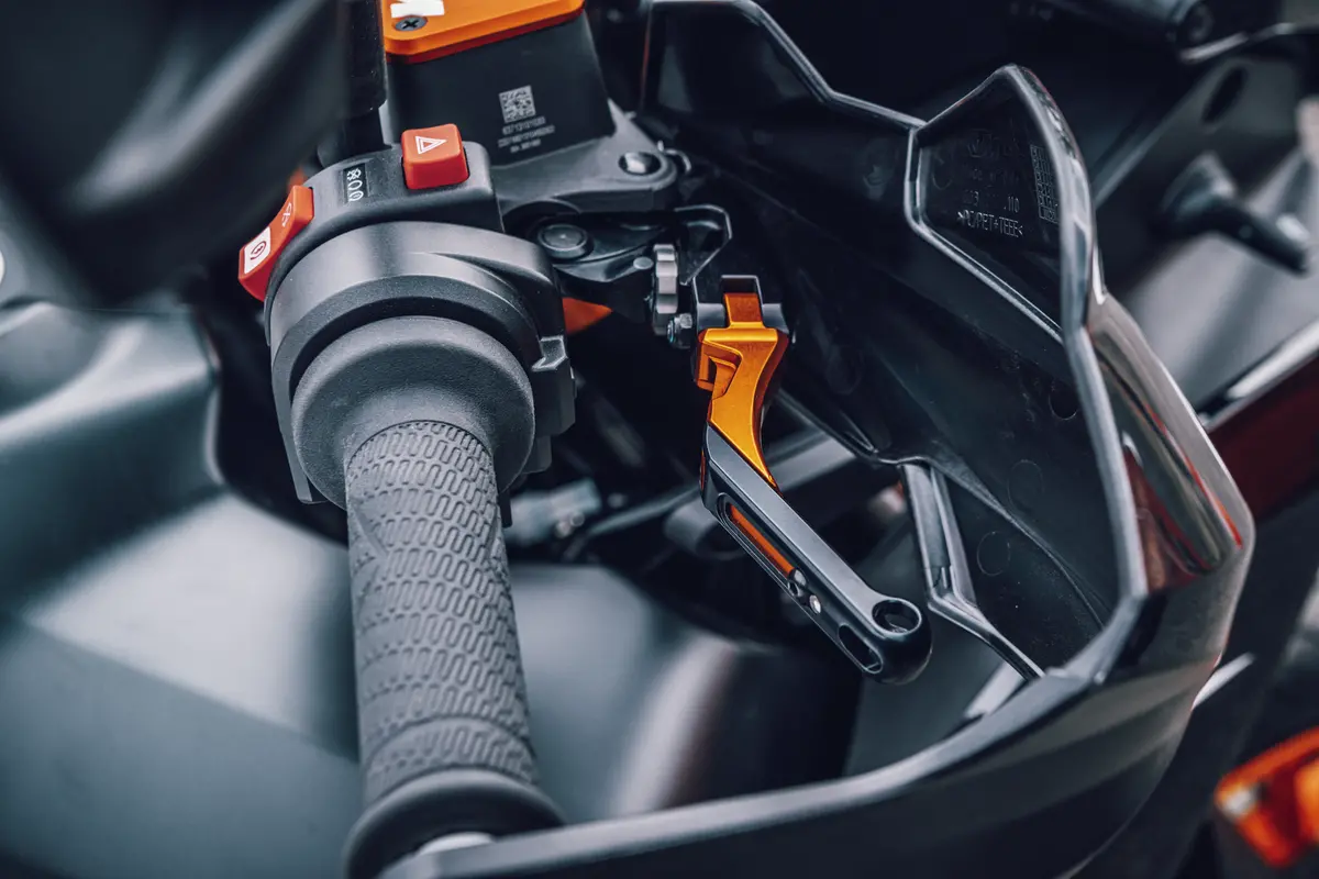 Brake lever - image 1