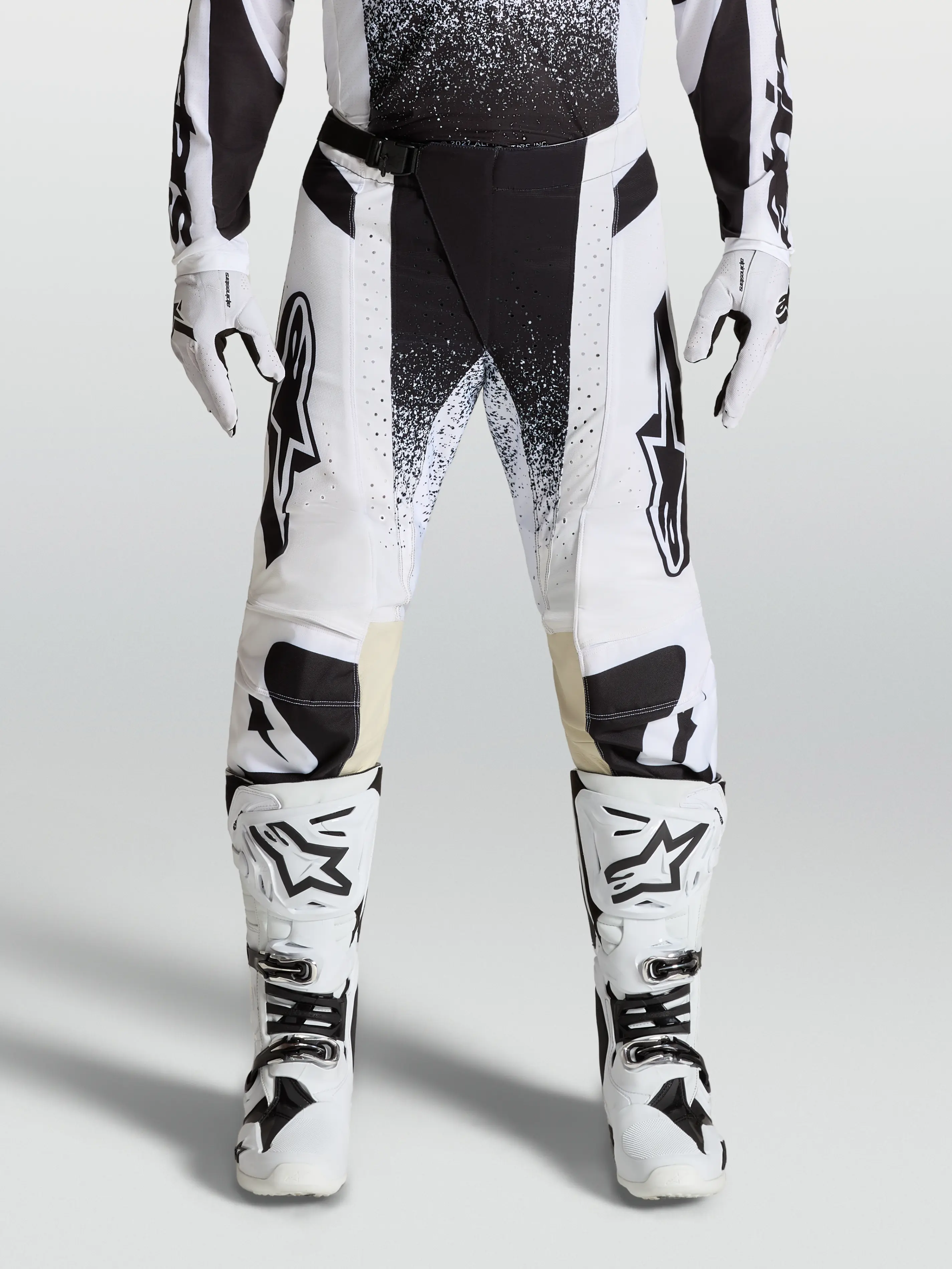 2027 Techstar Swan Pants