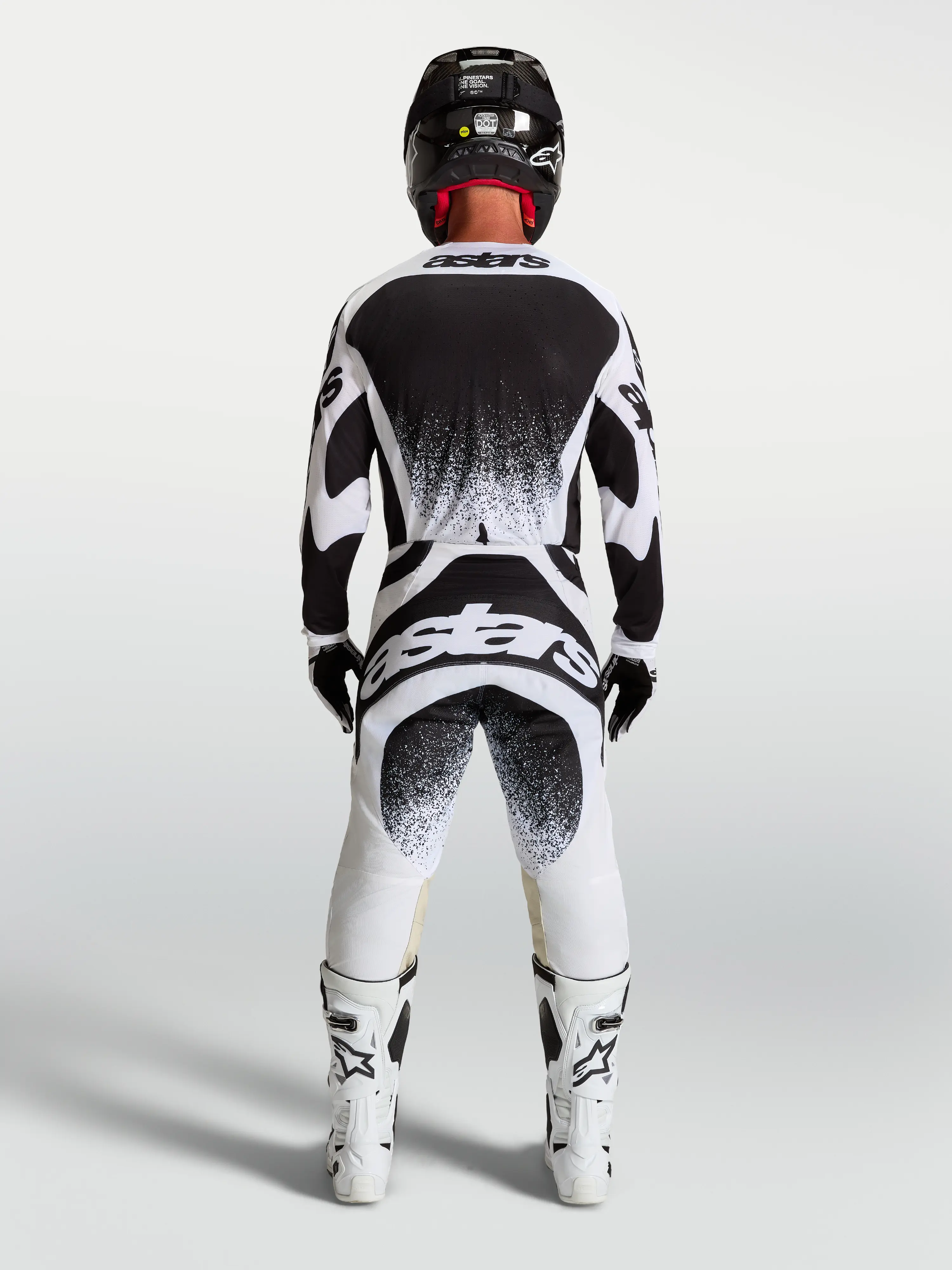 2027 Techstar Swan Pants - image 6