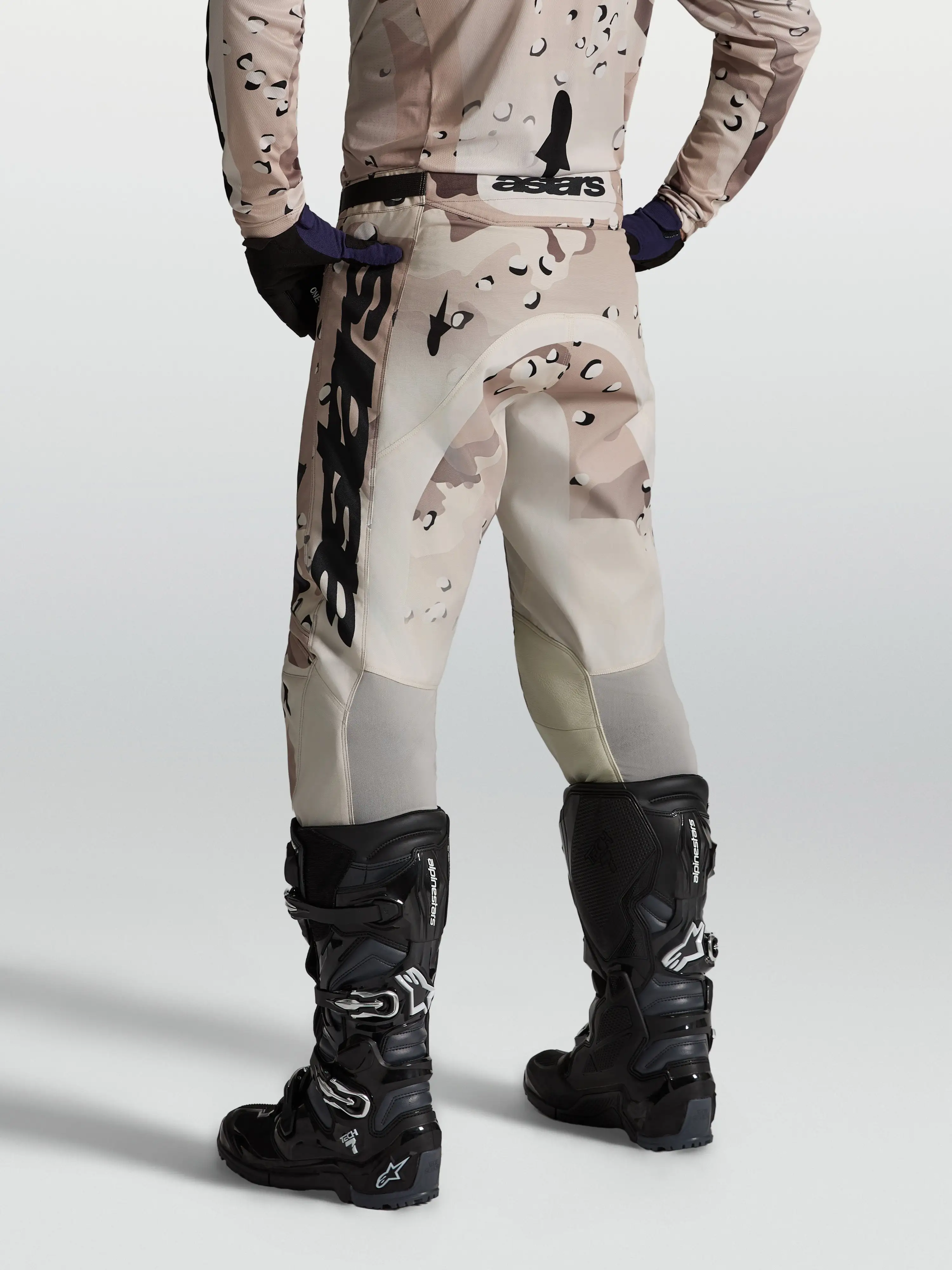 2027 Racer Lone Pants - image 2