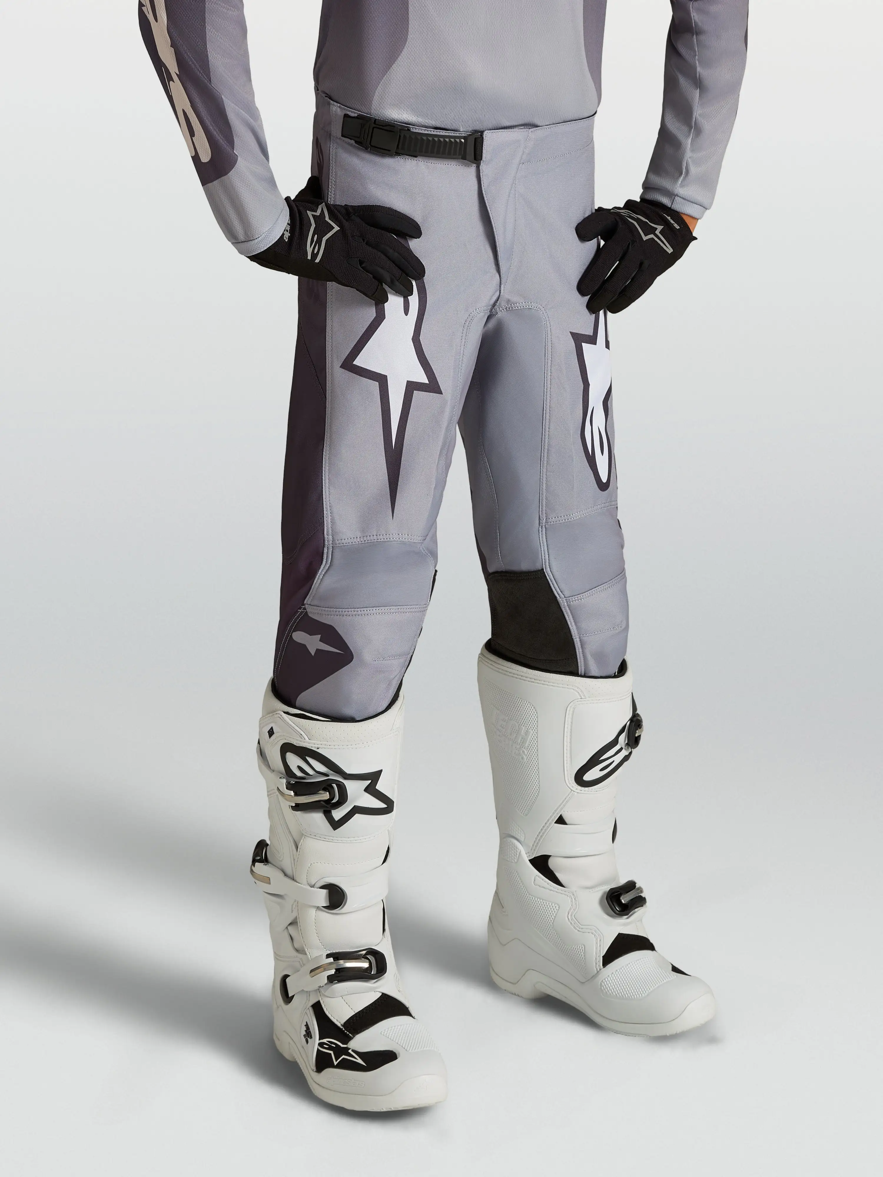 2027 Youth Fluid Amber Pants - image 1